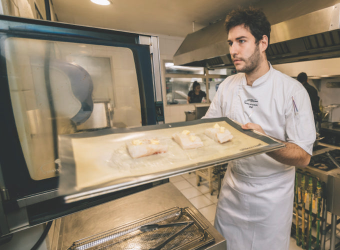 <p>Educación<br />
<strong>Continua y Actividades</strong></p>
